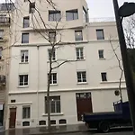 Urban Retreat In Paris