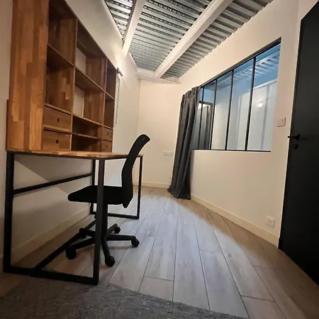 Urban Retreat In Parigi